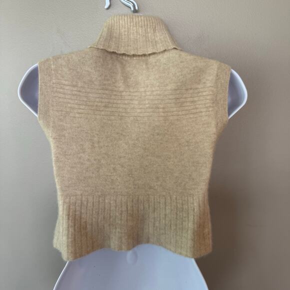Maison de Papillon Mongolian Cashmere Crop Turtleneck Sweater Sleeveless CreamXS - Picture 6 of 15